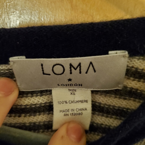 LOFT Colorblock Sweater with Back Button Detail - size XS - Picture 4 of 5